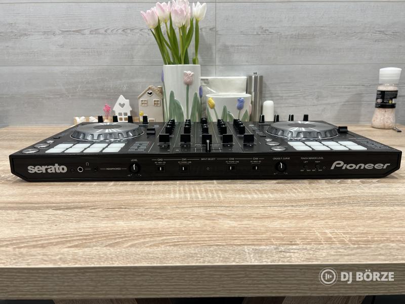 PIONEER DDJ-SX Kontroller + UDG Urbanite Bagpack XL Eladó