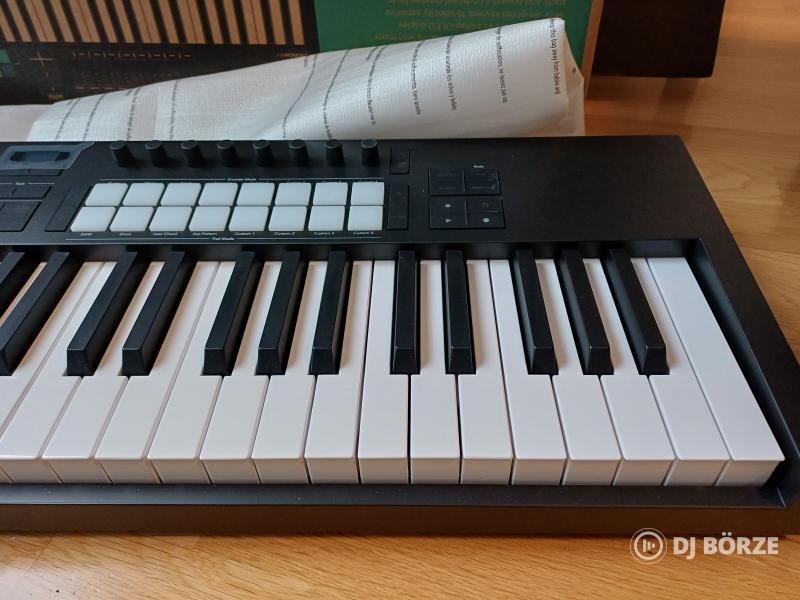 Novation Launckey 61 MK4