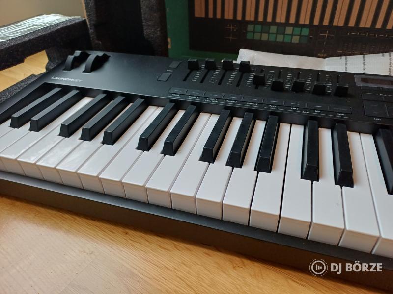 Novation Launckey 61 MK4