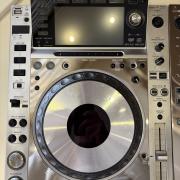 Pioneer DJ Set - 2x CDJ-2000 Nexus Platinum + DJM 900 Nexus Platinum