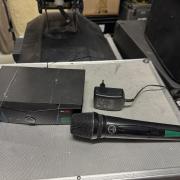 AKG vezeték nélküli mikrofon SR40 vevő + HT40 PRO kéziadó