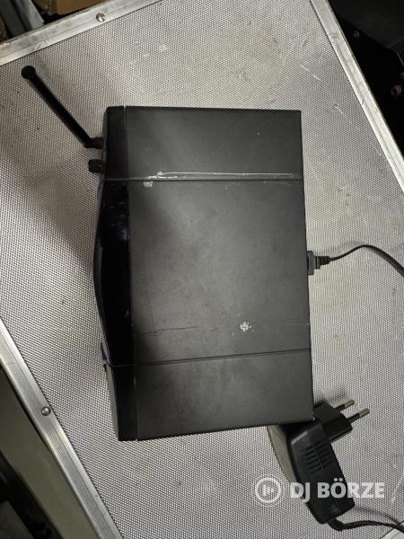 AKG vezeték nélküli mikrofon SR40 vevő + HT40 PRO kéziadó