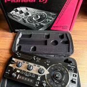 Pioneer RMX-1000 Professional DJ effector & sampler + UDG Hardcase Black MK2