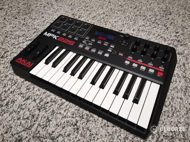 Akai MPK 225 Midi kontroller