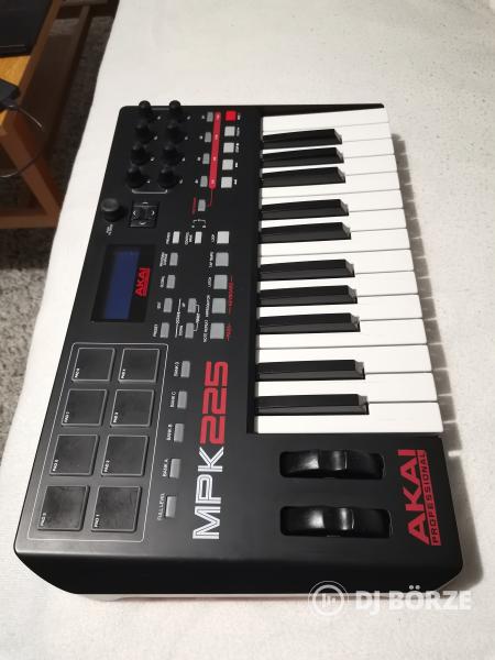 Akai MPK 225 Midi kontroller