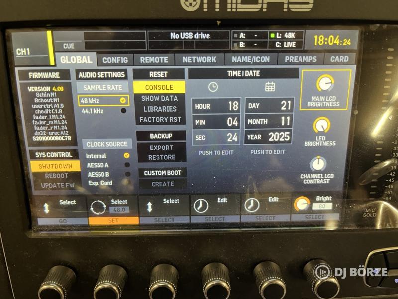 Midas M32 digitális keverőpult