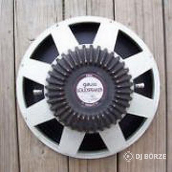 Sok-sok 8", 10", 12", 15",18", 21" hangszórók, ringek, 1"-2" driverek, 1"- 2" tölcsérek