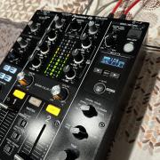 Garanciás Pioneer DJM-450 keverő eladó! Beszámítás is lehetséges.
