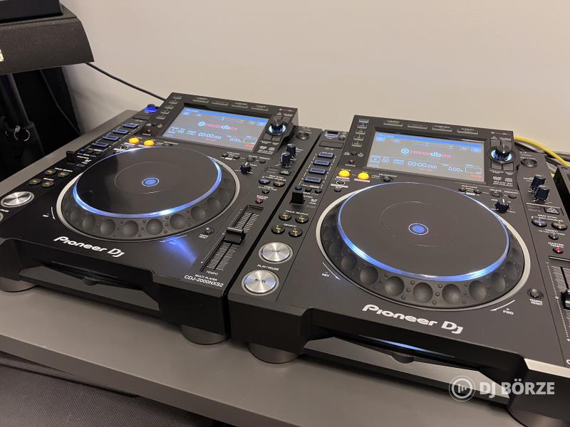 Pioneer CDJ 2000 NXS2 lejátszó