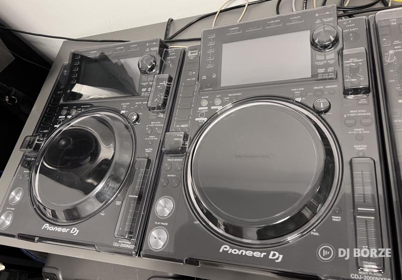 Pioneer CDJ 2000 NXS2 lejátszó