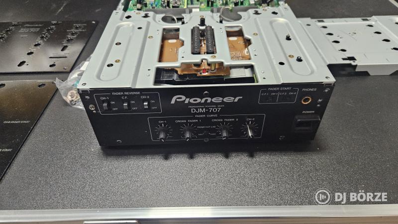 Pioneer DJM 707