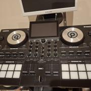 Reloop Touch dj. video keverőpult