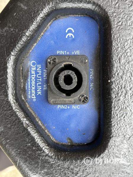 Turbosound TXD-12M passzív hangfal