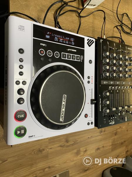 Reloop rmx40usb + 2db Reloop rmp1 Dj pult