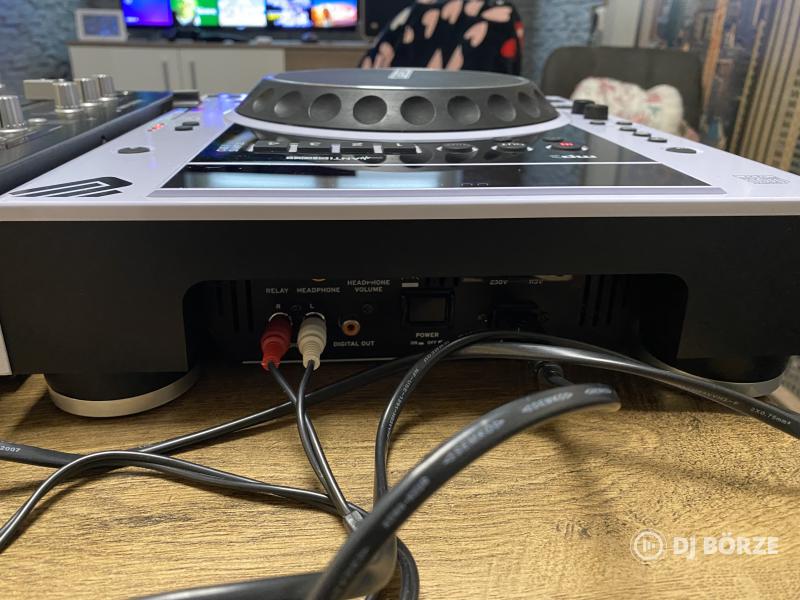 Reloop rmx40usb + 2db Reloop rmp1 Dj pult