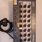 Roland M400 Vmixer rackben+ 2digitbox+ cat 5 kábel