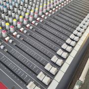 Allen&Heath ZED22 FX / Analóg zenekari keverőpult effektekkel