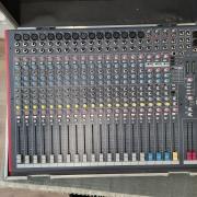 Allen&Heath ZED22 FX / Analóg zenekari keverőpult effektekkel
