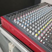 Allen&Heath ZED22 FX / Analóg zenekari keverőpult effektekkel