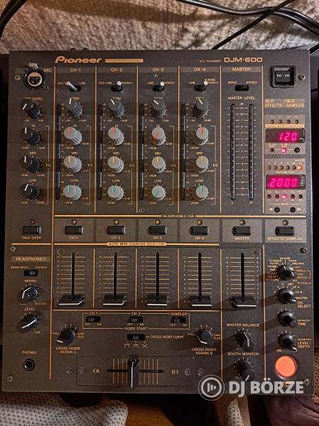 Pioneer djm 600