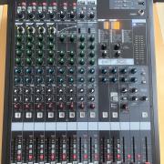 Yamaha MGP12X keverő