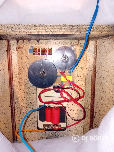 Ev trapéz Dml 1152 láda pár bontódik is (Beszámítás)Békéscsaba-Bp