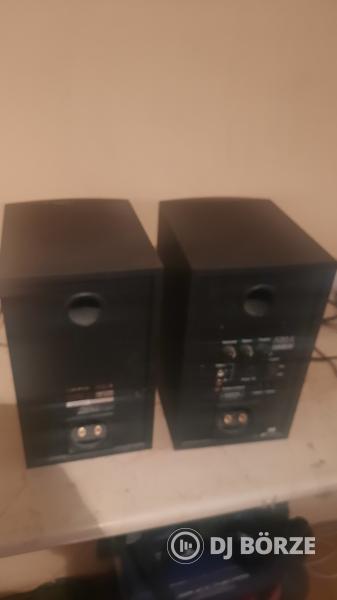 Reloop ADM-4 hangszórók