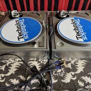 Technics 1200 MK2 lemezjátszópár