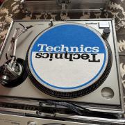 Technics 1200 MK2 lemezjátszópár