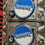 Technics 1200 MK2 lemezjátszópár