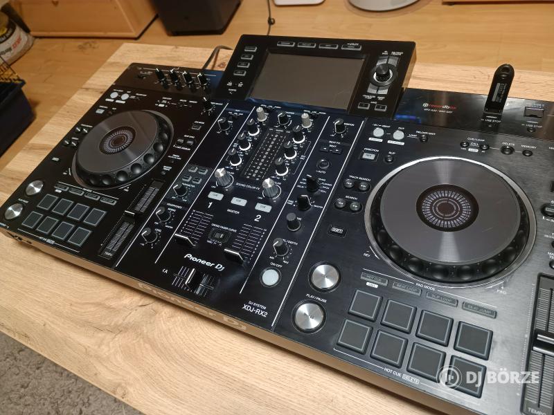 Pioneer XDJ-RX2