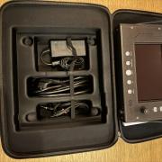 ALLEN & HEATH CQ 12T + gyári tok