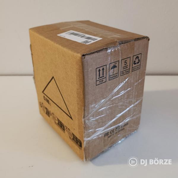 ÚJ Akksis 4 x 18 watt RGBWA+UV Lámpa 10 óra játékidő