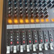 Yamaha Mgp12x keverő