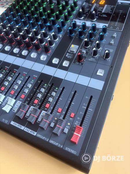 Yamaha Mgp12x keverő
