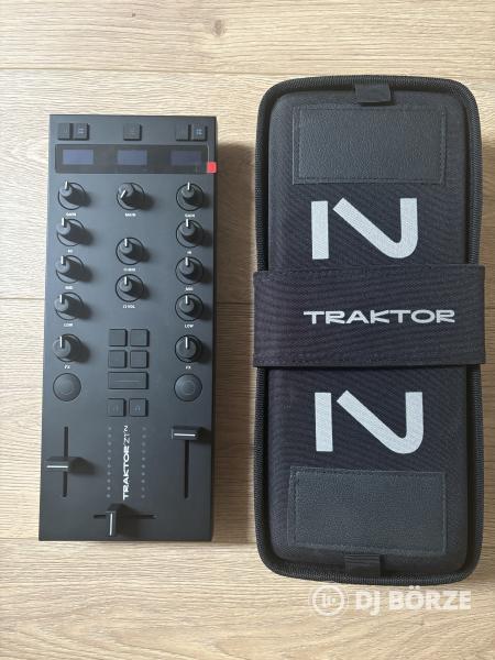 Traktor Z1 mk2 - Fóliás - Garis + Gyári tok + Traktor licensz