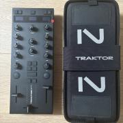 Traktor Z1 mk2 - Fóliás - Garis + Gyári tok + Traktor licensz