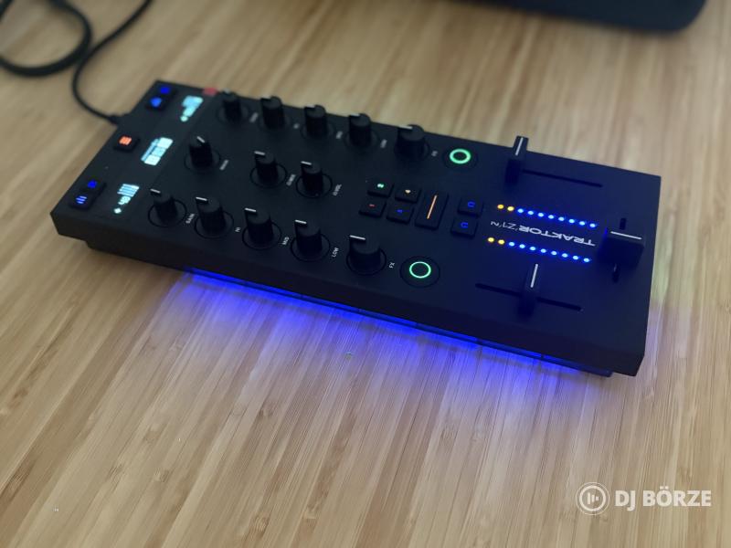 Traktor Z1 mk2 - Fóliás - Garis + Gyári tok + Traktor licensz