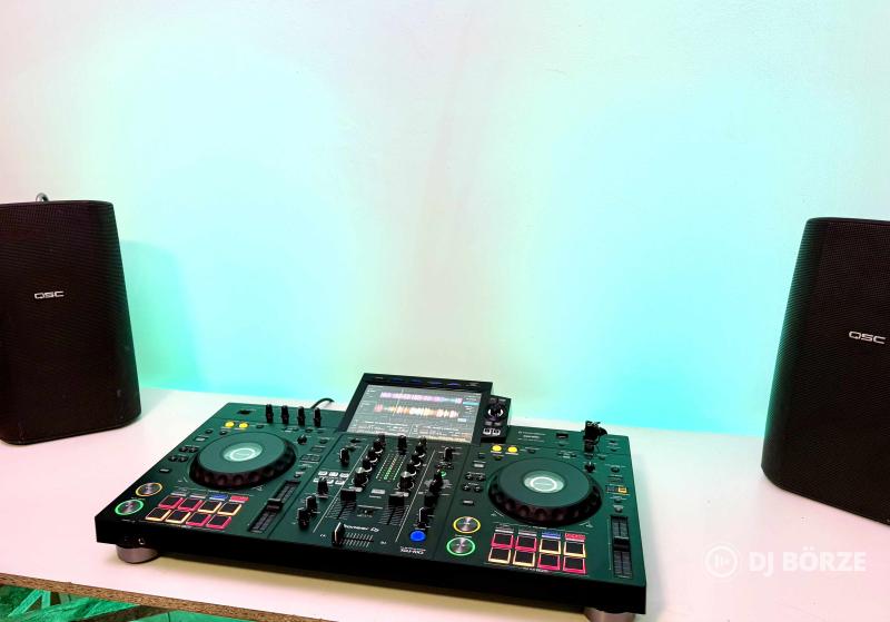Pioneer XDJ RX3 + táska