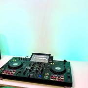 Pioneer XDJ RX3 + táska