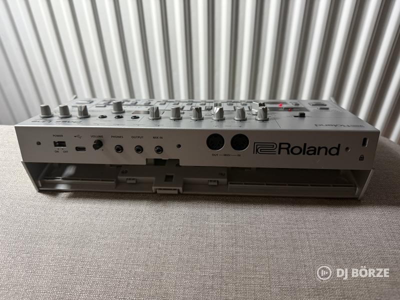 Roland TB-03 Bass Line szintetizátor