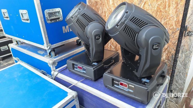 8 db Robe Color Wash 250 AT