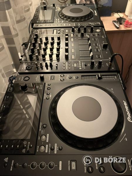 Pioneer CDJ/DJM 900 NEXUS + FlightCase. Külön is eladó!