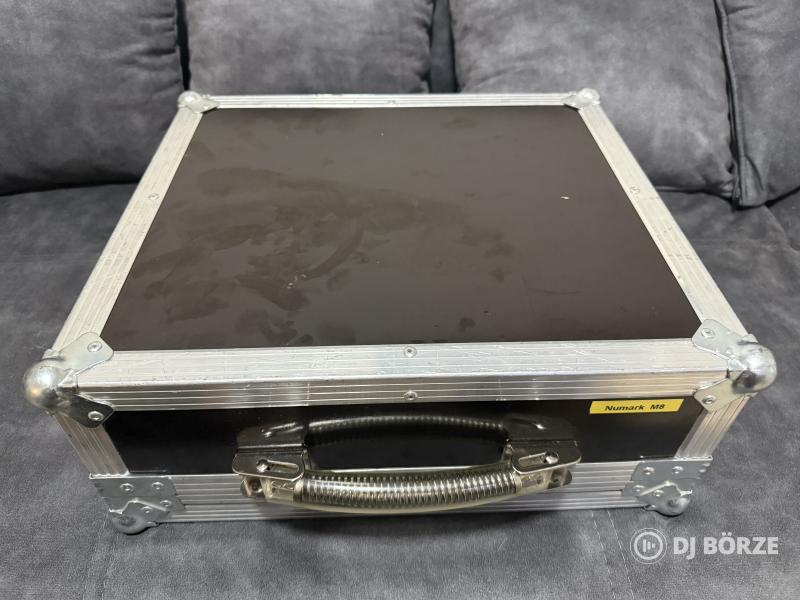 Eladó Numark M8 DJ keverőpult !!!