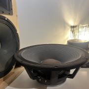 Reflex R250 mélysugárzó pár