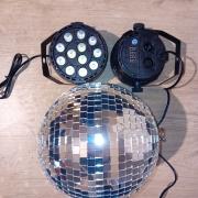 Új állapotú hibátlan 20cm átmérőjű tülörgömb megvilágító lámpákkal.