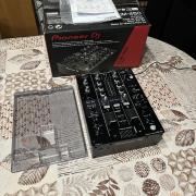 Garanciás Pioneer DJM-450 keverő +decksaver eladó! Beszámítás is lehetséges.