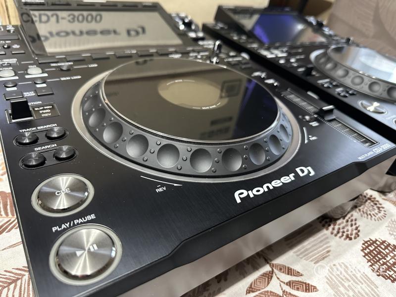 Eladó Pioneer DJ CDJ-3000 beszámítás is lehet.
