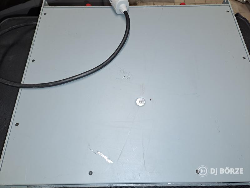 Outline SP800 erősítő