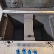 Eladó számlával, garanciával, új 230 watt 7R robotlámpák rackekkel